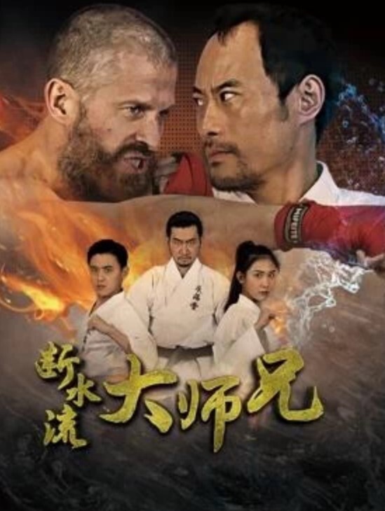 贵在真实火车上随机勾引乘客带到厕所打炮 - 2Libra